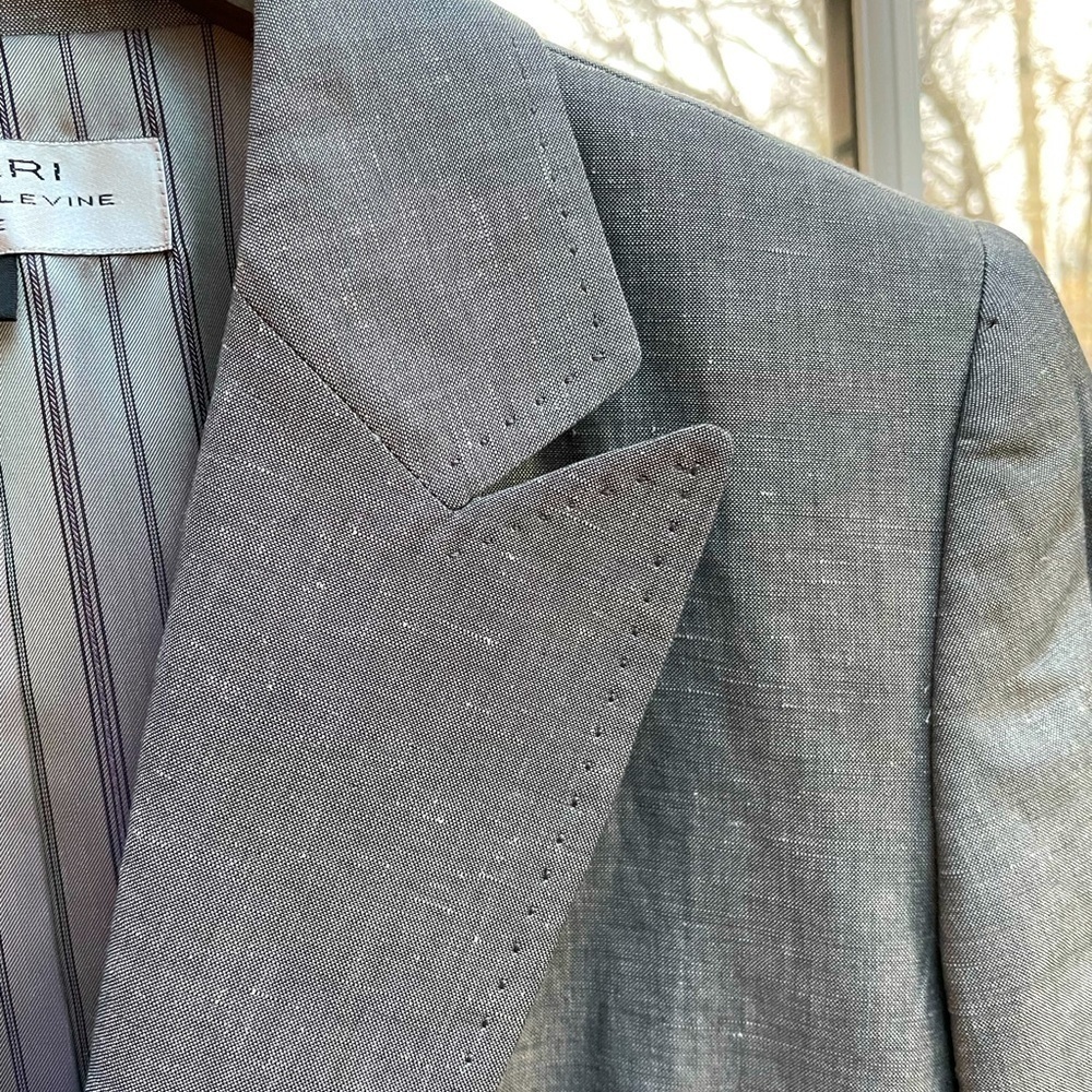 ❌SOLD❌ Tahari Linen Blazer - Picture 2 of 5